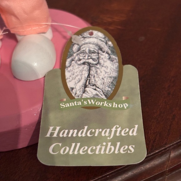 NWT Santa’s Workshop Pink Nurse Decor Nutcracker w/Stethoscope and Clipboard 14” - Picture 2 of 8